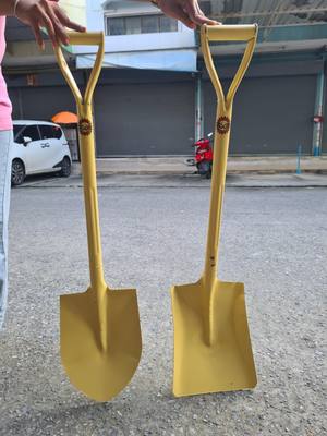 พลั่วเหล็กหนา สีครีม ช้าง CMK ผลิตจากเหล็กสปริง แข็งแรงทนทาน